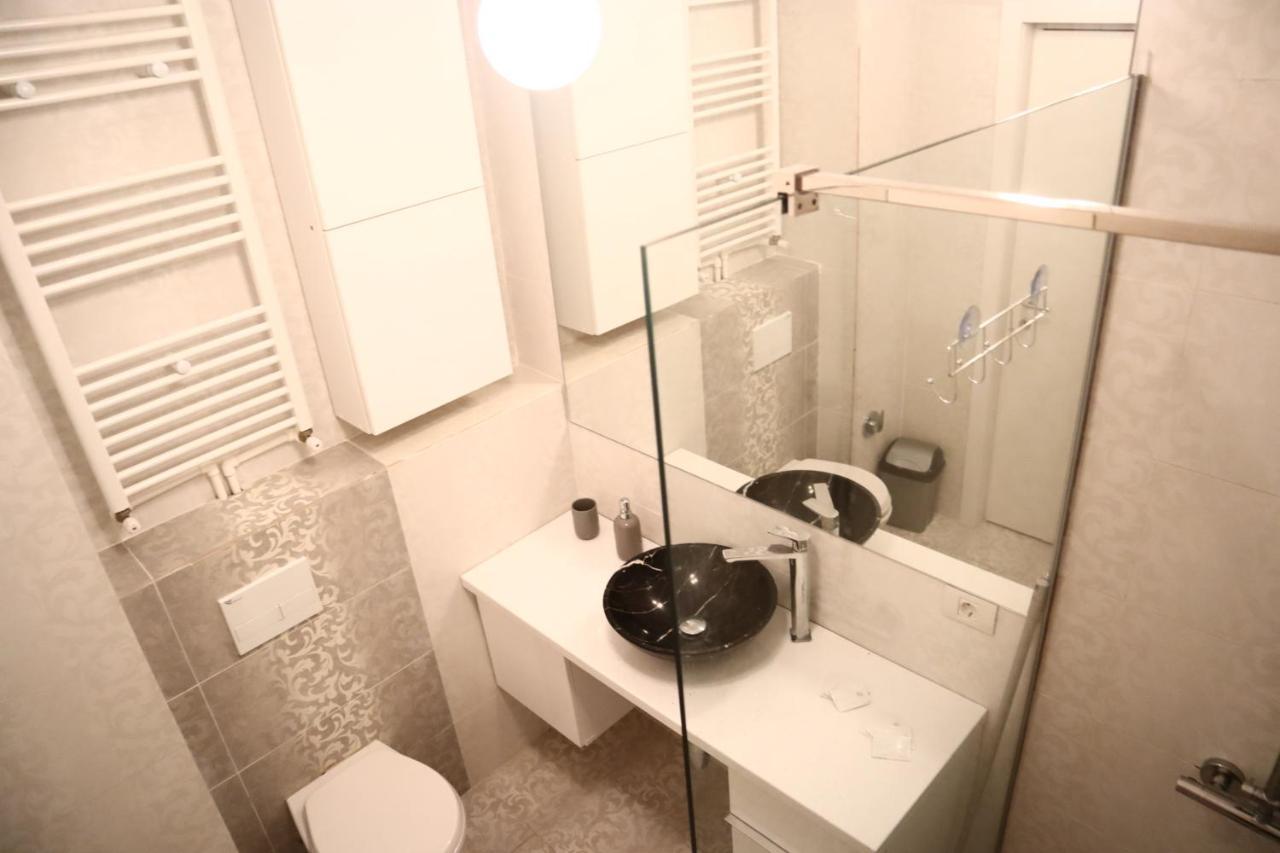 Thomas Luxury Apartment Navodari Exterior photo