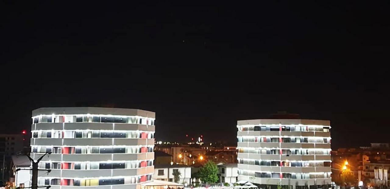 Thomas Luxury Apartment Navodari Exterior photo